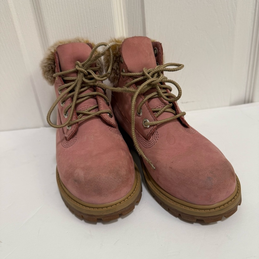 Girl’s Timberland Boots!